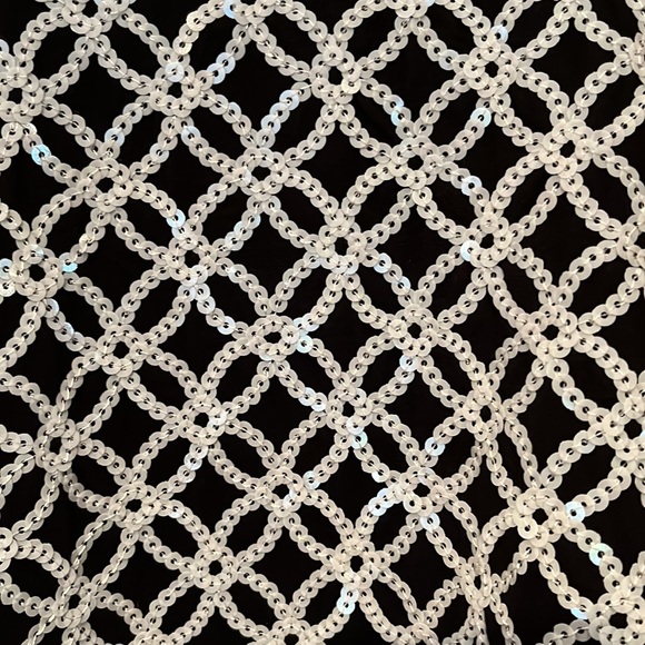 NWOT Black & White Sequin Tank - Picture 3 of 5
